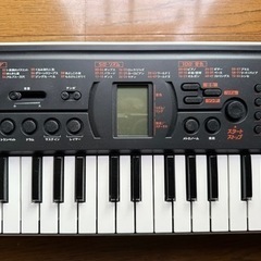 CASIO  デジタルキーボード SA-81 アダプター付属の画像