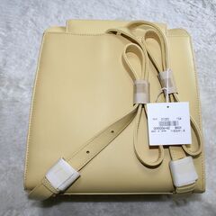 値下げ！【未使用】ショルダーバッグ（黄色）　日本製　牛革　の画像