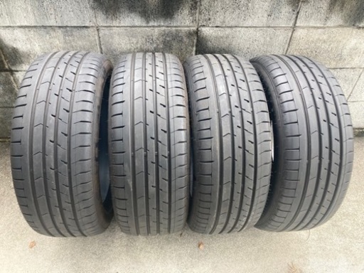 タイヤ　国産　 225/50R18  RV　2023年製　４本
