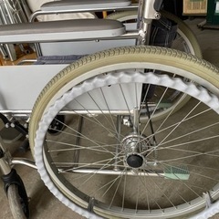 車椅子 ブレーキ付き 100kgまで 中古品の画像