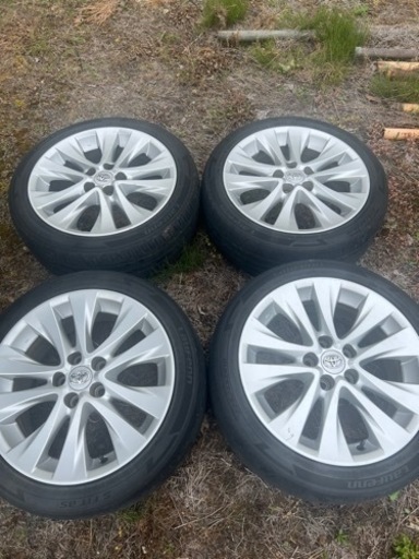 20アルヴェル純正18インチ