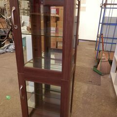 370>　値下げしました！　ガラス棚　飾り棚　キャビネット