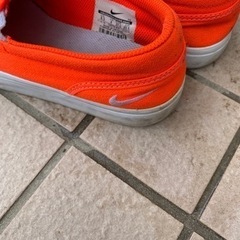 NIKE スリッポンの画像