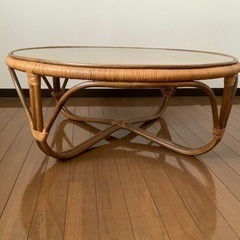 値下げ！籐　ガラステーブルの画像