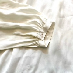 白ブラウス🈹の画像