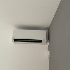 8畳用エアコン（工事費込み！）の画像