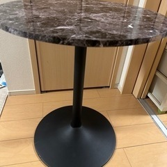 家具　ラウンドテーブルの画像
