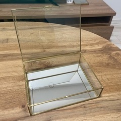ZARA ホーム ガラスケース ジュエリーボックスの画像