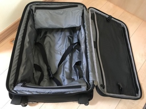 Victorinox 機内持ち込みサイズ　スーツケース