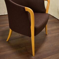 ≪yt1431ジ≫ アウトレット家具 バケット型アームチェア 試作サンプル 茶色系 ラウンジチェア/ロビーチェア/1Pソファ/おしゃれ/宮城県仙台市 現状品 60427-10の画像