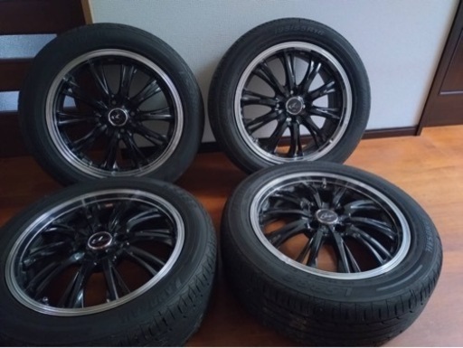 車のパーツ タイヤ、ホイール