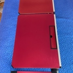 折りたたみアルミ卓
の画像