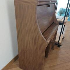 ライティングデスク　引っ張ると机の画像