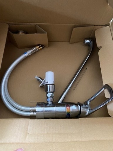 シングルレバー混合栓(分水孔付) KAGUD