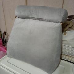 ニトリ　せもたれクッション