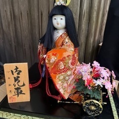 【無料】ガラスケース入り 日本人形 ①