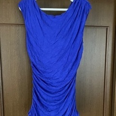 Mサイズ　H&M  ドレープティシャツの画像