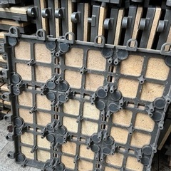 【取引中】ベランダ用タイルの画像