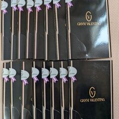 【新品未使用】メンズハンカチGIANNI VALENTINOの画像