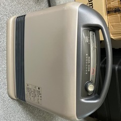 (お話し中)ガスストーブ　ファンヒーターの画像