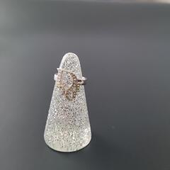 ピンキーリング Dior？