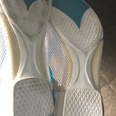 adidas アディダス　女性向け靴の画像