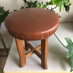 家具 椅子 スツールの画像
