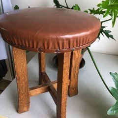 家具 椅子 スツールの画像