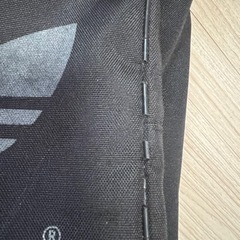 adidasリュックサックの画像