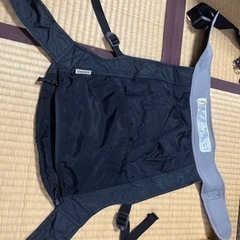 コンパクト　抱っこ紐　mont-bell