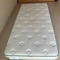 マットレス差し上げます　半年使用