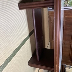 
木製テーブル(大理石模様)の画像