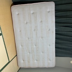 家具 ベッド シングルベッドの画像