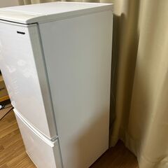 SHARP シャープ 冷凍冷蔵庫 137L SJ-D14E-W 2019年製の画像