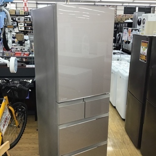 #F-39【ご来店頂ける方限定】MITUBISHIの5ドア冷凍冷蔵庫です