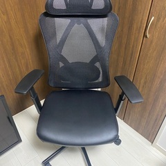 オフィスチェアの画像