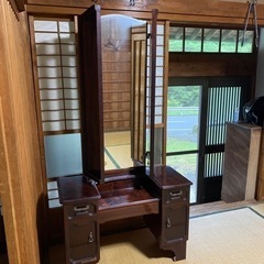 【3面鏡付き】ドレッサーの画像