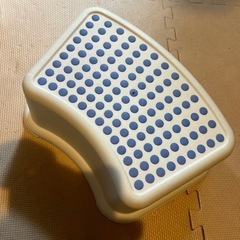 足踏み台の画像