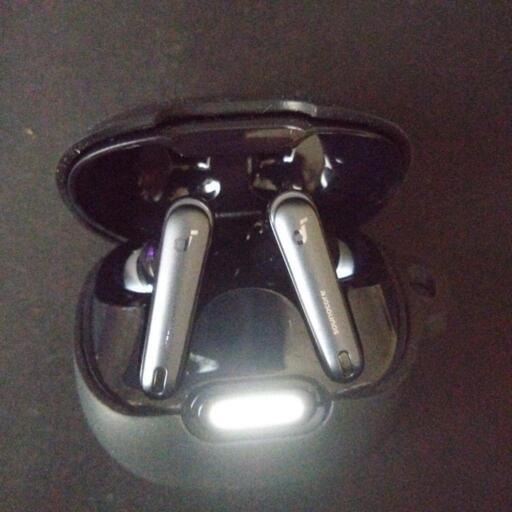 Anker　LIBERTY４nc　ワイヤレスイヤホン