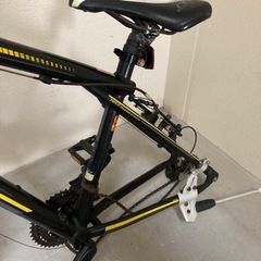 自転車 クロスバイクの画像