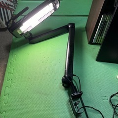 蛍光灯スタンド デスクライトの画像