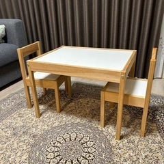 キッズテーブル　IKEA
