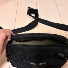 montbell ボディバッグの画像