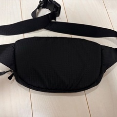 montbell ボディバッグの画像