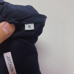 モンクレール Tシャツ の画像
