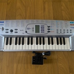 CASIO 型番SA-75 電子キーボード