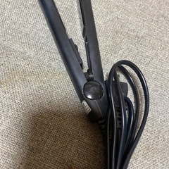 🙌🏻受渡し決定🙌🏻【美容家電 前髪用ヘアアイロン】⚠️説明文を必...