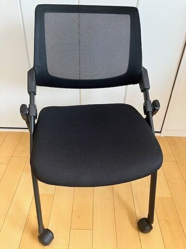 新品★上質＆座り心地よい会議用　椅子　３つあります、渋谷のハンズ近くマンションまで