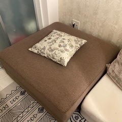 家具 ソファ オットマン
の画像