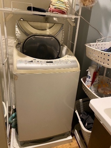 TOSHIBA洗濯乾燥機　AW-70VF(W) 幅53.5cm × 奥行60cm × 高さ95.5cm